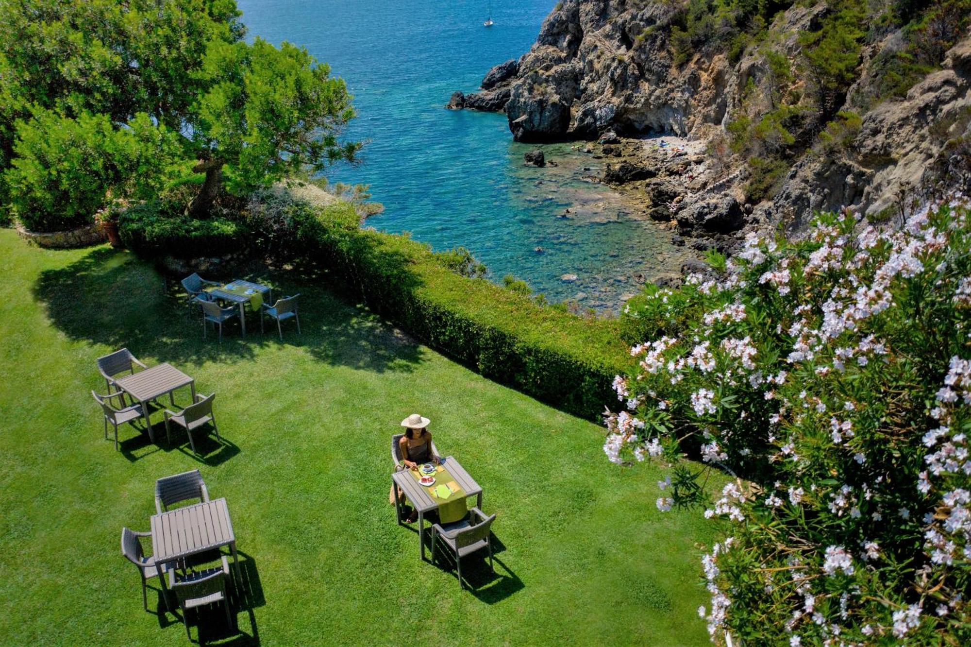 Hotel Capo D'Uomo Орбетелло Экстерьер фото